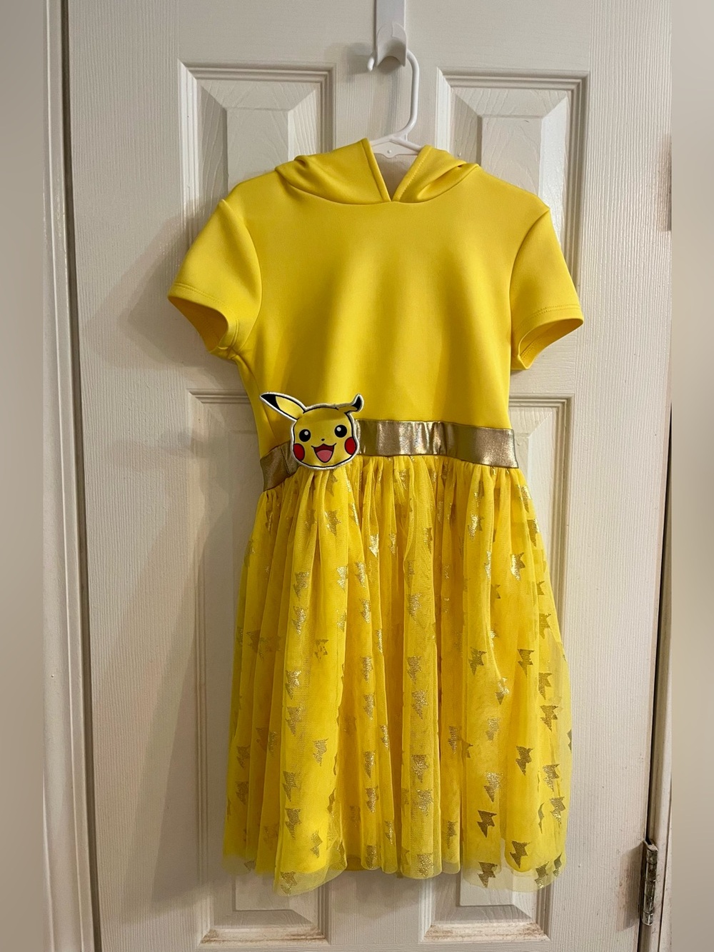 Pokemon Pikachu Hooded Costume Dress in Girls’ Size Medium (7/8)